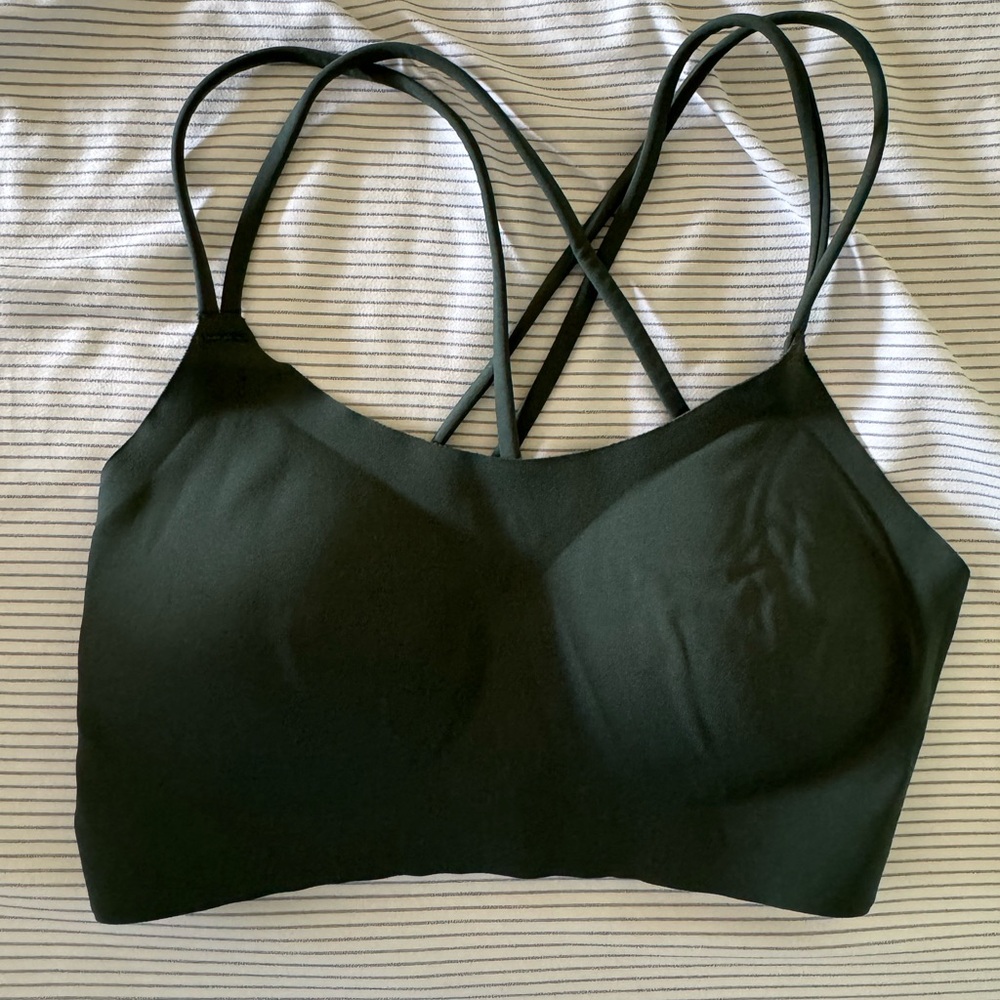 Strappy back sports bra